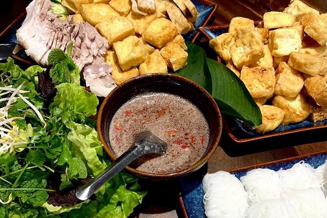 Ha Noi Street Food Tour - How the tour pace works: walking, talking, then sampling