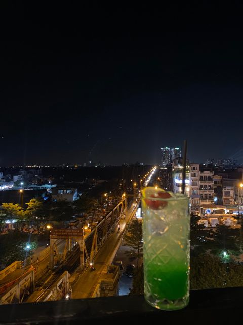 Hanoi: 7 Tastings Street Food Tour with Train Street - How the tour actually moves (3–4 hours, small-group pace)