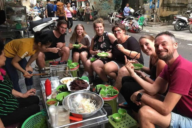 Hanoi Customized Street Food Walk with Train Street Experience - Duờng Tau (Train Street): the “watch from a café” approach