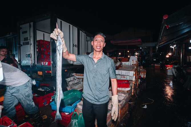 Hanoi Dawn Private Food Tour with 10+ Tastings - The four markets: how the stops teach Hanoi’s food supply chain