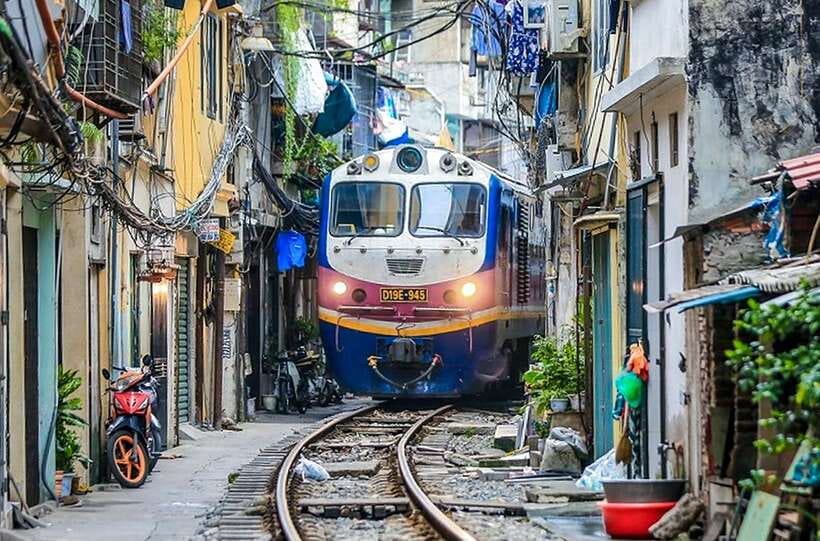 Hanoi: Guided Food Tour with Train Street Visit - Key Highlights You’ll Care About