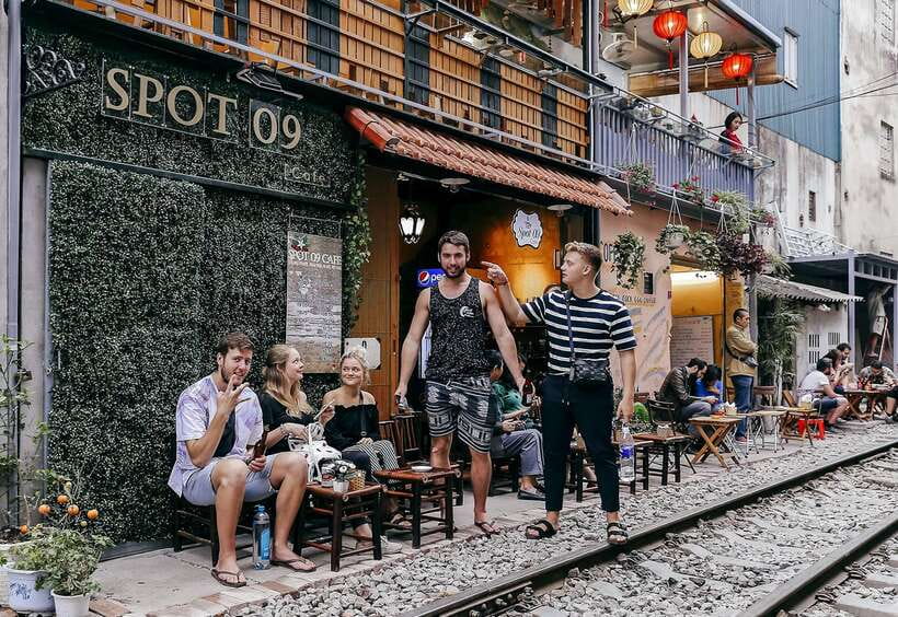 Hanoi: Guided Food Tour with Train Street Visit - Hanoi in Four Hours: Eat, Walk, and Time the Train