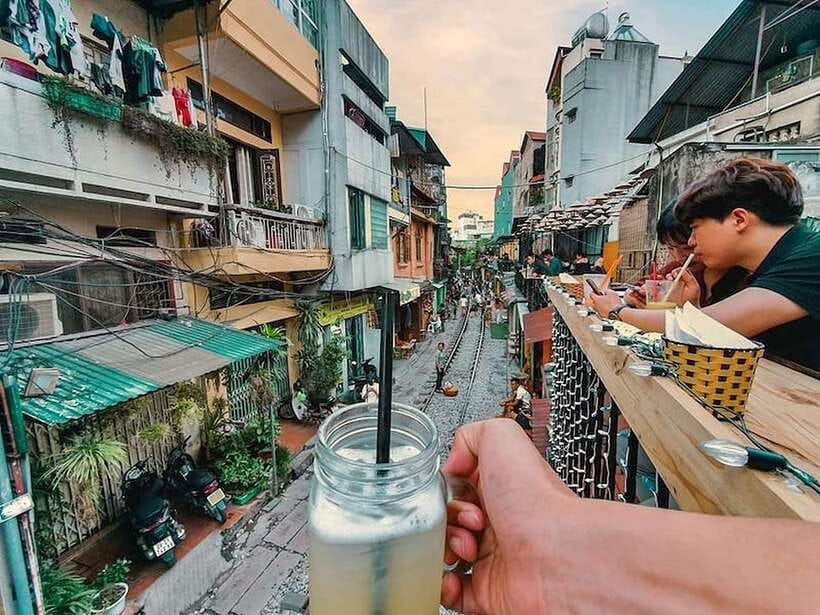 Hanoi: Guided Food Tour with Train Street Visit - Pho’s Twist: Dry Mixed Pho With a Special Sauce