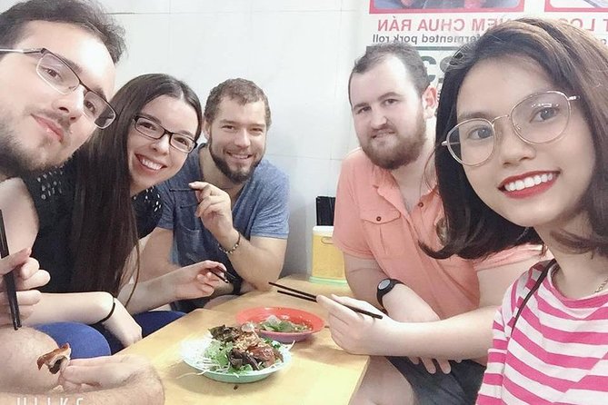 Hanoi Guided Street Food Tour Small Group - The Role of the Guide: More Than Just Ordering Food