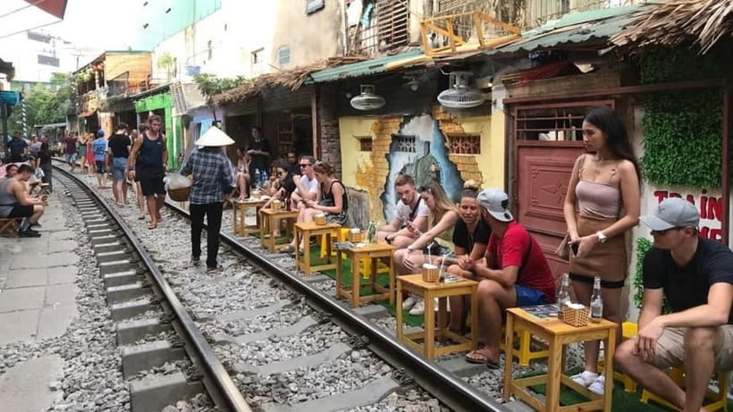 Hanoi: Guided Street Food Tour with Tastings - Small group pacing: better questions, fewer bottlenecks