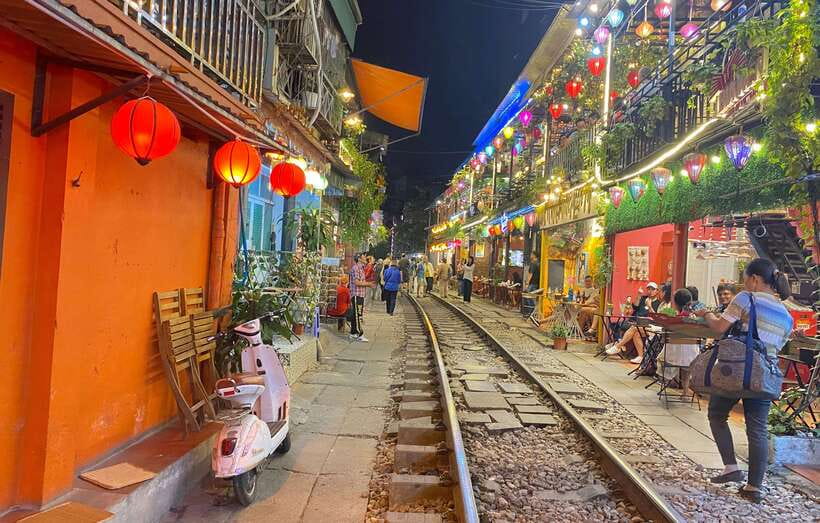 Hanoi: Guided Street Food Tour with Train Street Experience - The street-food lineup: what you’re likely to taste