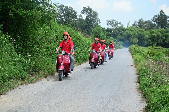Hanoi Jeep Food Tour Led By Women - Stop 2: Train Street coffee and Bun Cha in a family restaurant
