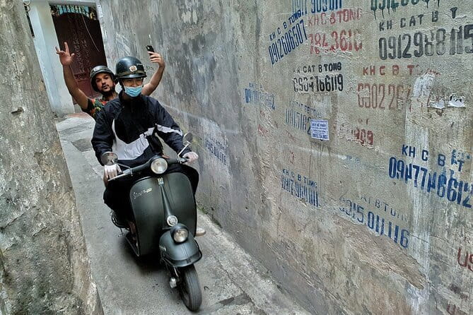 Hanoi Michelin Star Food Tour Via Jeep, Vespa or Motorbike - Arriving at 5:00 pm: The Night Starts Before You Even Eat