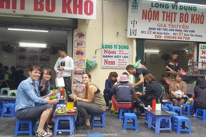 Hanoi Street Food Tour with local delicacies - Old Quarter context: history and architecture while you walk