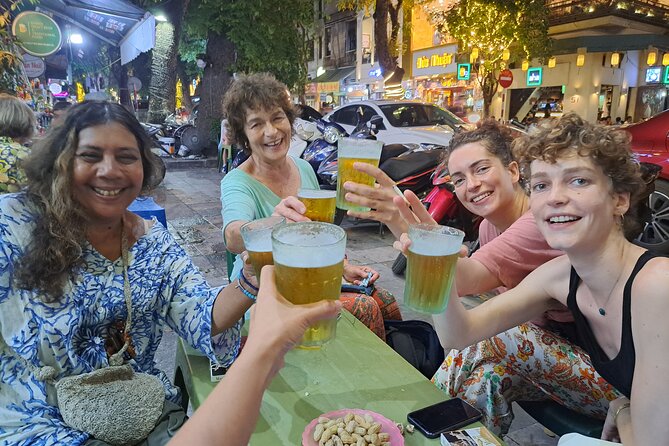 Hanoi Street Food Tour with Local Guide - Meeting point at 1 P. Đinh Tiên Hoàng: easy to find, easy to return