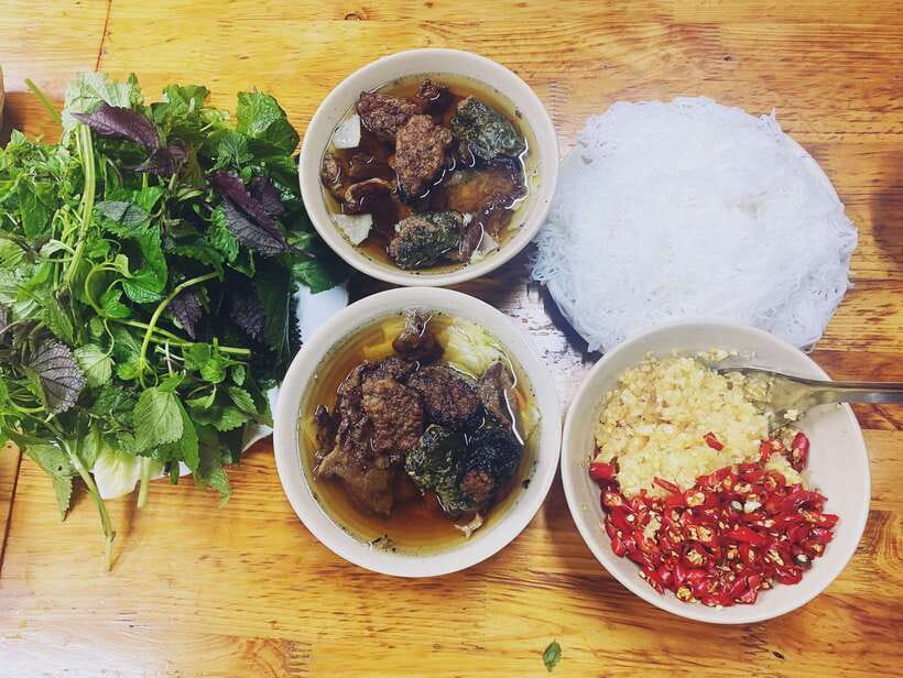 Hanoi: Vietnamese Street Food Tour with Egg Coffee - Why this Hanoi street-food walk fits first-time travelers