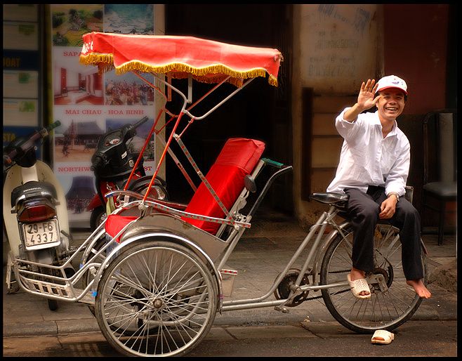 Hanoi Walking Street Food Tour & Cyclo Ride - The Food Game Plan: From Spring Rolls to Egg Coffee