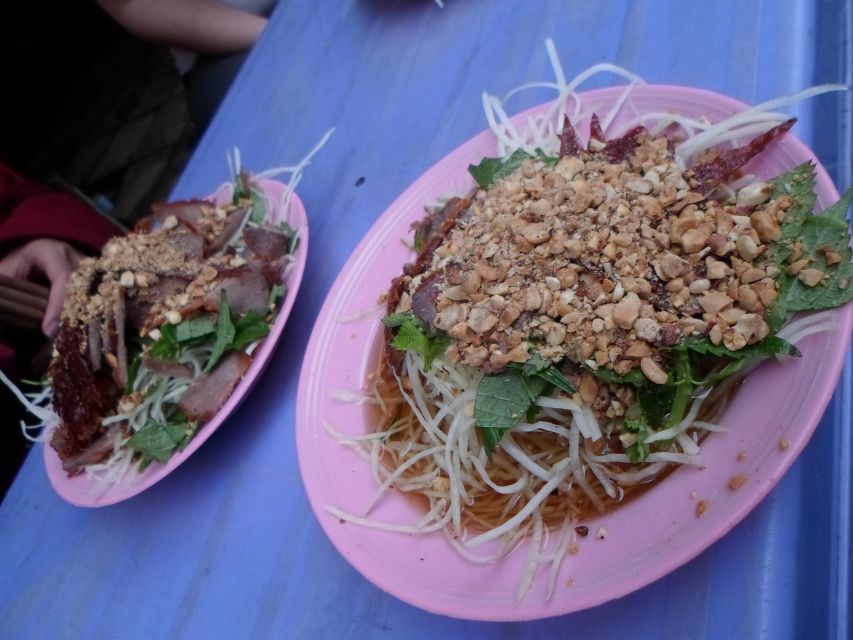 Hanoi: Walking Street Food Tour & Train Street w/Local Guide - Watch the kitchen work: why street-food technique matters