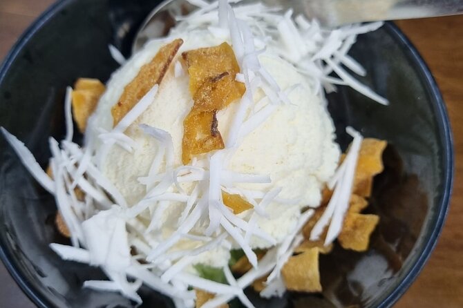 Hanoi Walking Street Food Tour with Train-Street Visit - How This Hanoi Food Tour Keeps You From Guesswork