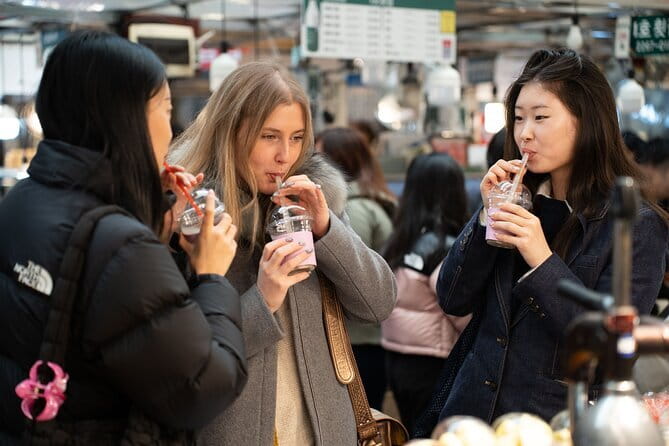 Hidden Stories & Flavors Market Food Tour - Timing and what to wear so you can actually enjoy it