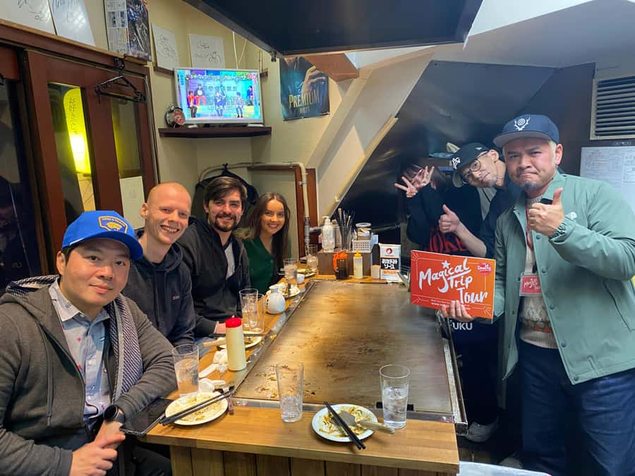 Hiroshima: Bar Hopping Food Tour - Nagarekawa bar hopping: three stops, three different moods