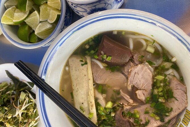 Ho Chi Minh city: Michelin-Recognized Food Tour with Local Expert - Should you book this Michelin-recognized Saigon street food motorbike tour?