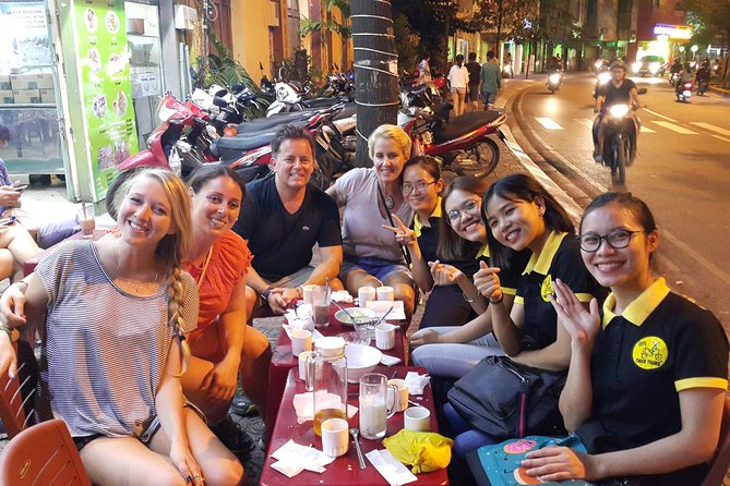 Ho Chi Minh City’s most delicious street food tour by motorbike - Stop 2 in Bình Thạnh: Where Your Order Gets Personal