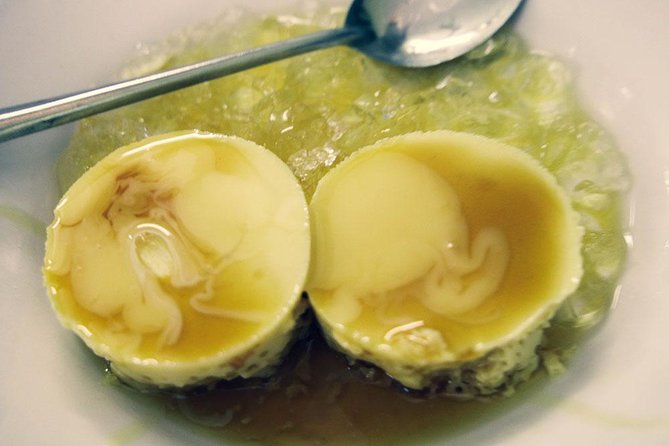 Ho Chi Minh City: Street Food Walking Tour with 12 Tastings - Stop-by-Stop: Your 12-Tasting Night Plan