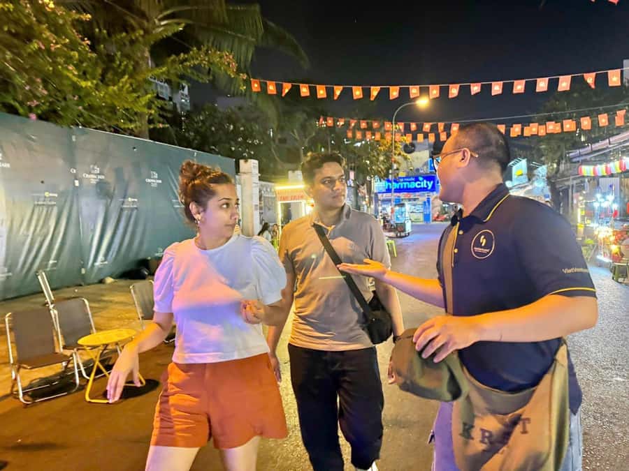 Ho Chi Minh: Local Food Tour by Scooter with Vegan Option - Pace and “come hungry” reality check