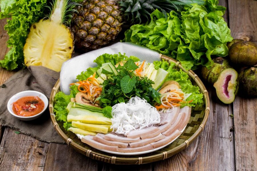 Hoi An: Evening Food Tour with 7 Tastings and Boat Trip - 7 Tastings That Add Up to More Than a Snack List