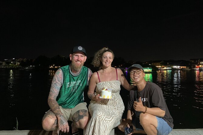 Hoi An Street Food Tour - Eat like a local - PRIVATE TOUR - Scooter loop versus walking night: choose the style that fits you
