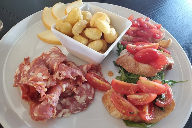 Hollywood Florida Walking Food Tour - Stop-by-stop: how the rotating menu lands in real life