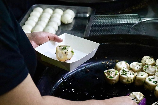 Hong Kong's Tin Hau Hidden Eats Food Tour with 7+ Local Tastings - What to watch for: walking, the wet market, and food comfort level