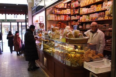 Intimate Modena Food Tour: Market & Local Secrets (Max 8) - Mercato Albinelli: where aged Parmigiano actually makes sense