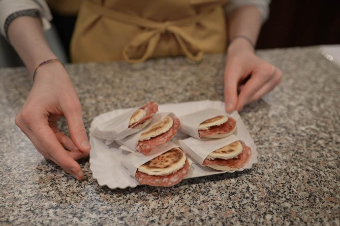 Intimate Modena Food Tour: Market & Local Secrets (Max 8) - Ghirlandina and the street-story effect