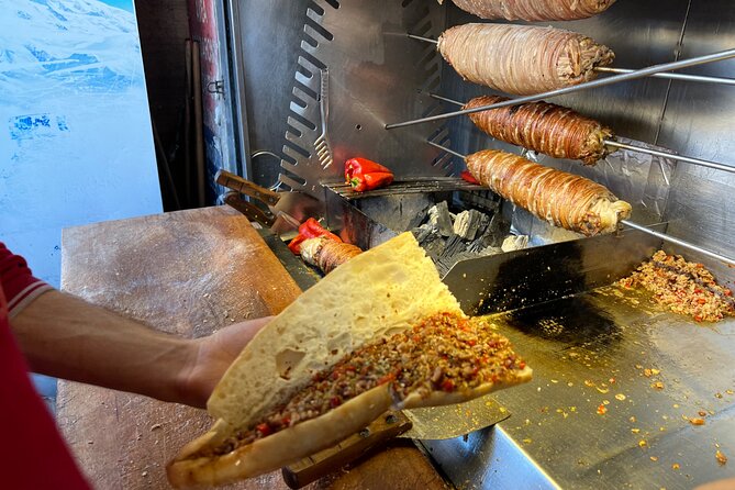 Istanbul Guided Street Food Tour Around European and Asian Sides - Kadıköy Food Market Hits: Lahmacun, Stuffed Mussels, and İskender