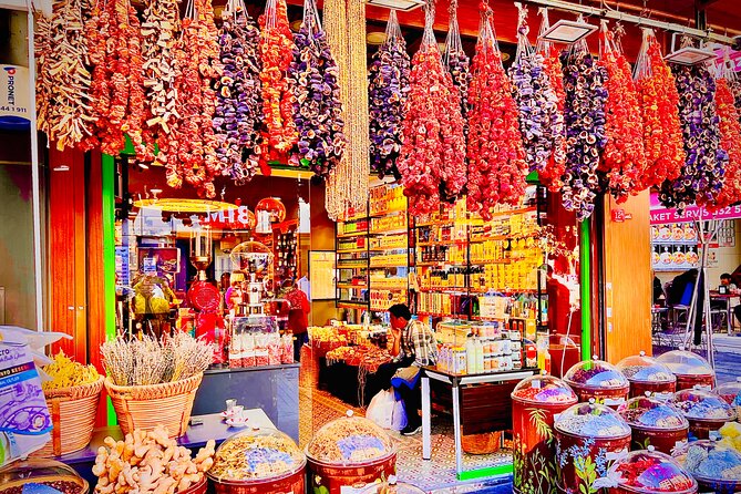 Istanbul Guided Street Food Tour Around European and Asian Sides - Dietary Notes, Pace, and Who This Tour Fits Best