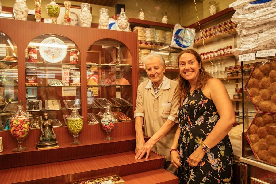Istanbul: Private Guided Food Tour with 10 Tastings - How this Istanbul food walk actually works (3 hours, private group)