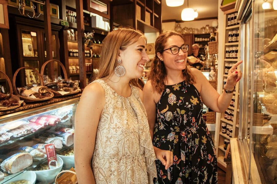 Istanbul: Private Guided Food Tour with 10 Tastings - What you’re really paying for: value in private guidance and 10 tastings