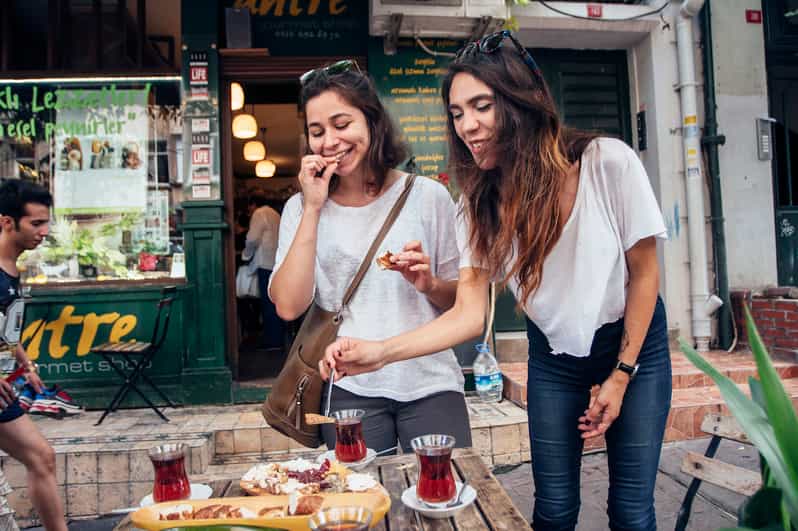 Istanbul: Private Guided Food Tour with 10 Tastings - Who this tour suits best (and who should pick a different style)