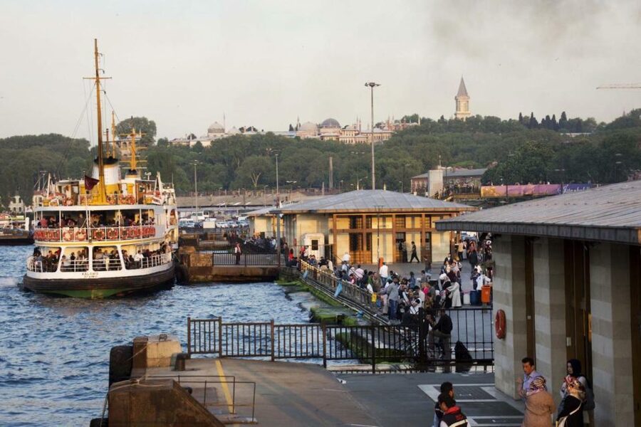 Istanbul: Turkish Food Tour in Kadikoy Across the Bosphorus - What you’ll eat and drink: meze sampling, simit, sweets, and more