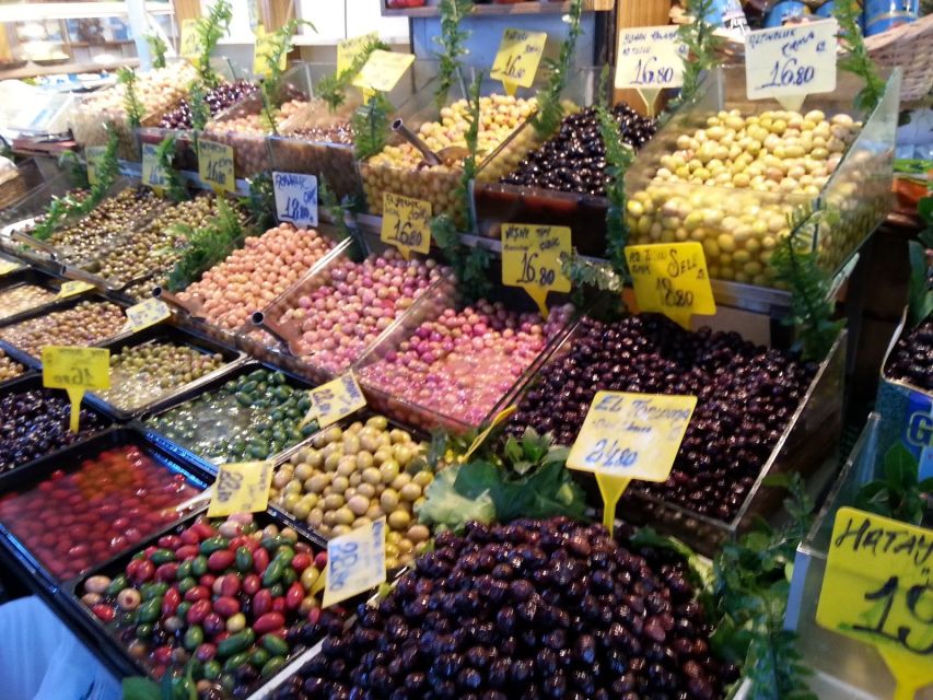 Istanbul: Turkish Food Tour in Kadikoy Across the Bosphorus - Why the guide matters: from market storytelling to ordering help