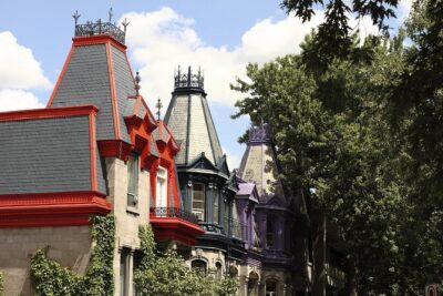Jewish Neighborhood Food Tour - Outremont: the smoked-meat start and a kosher bakery payoff