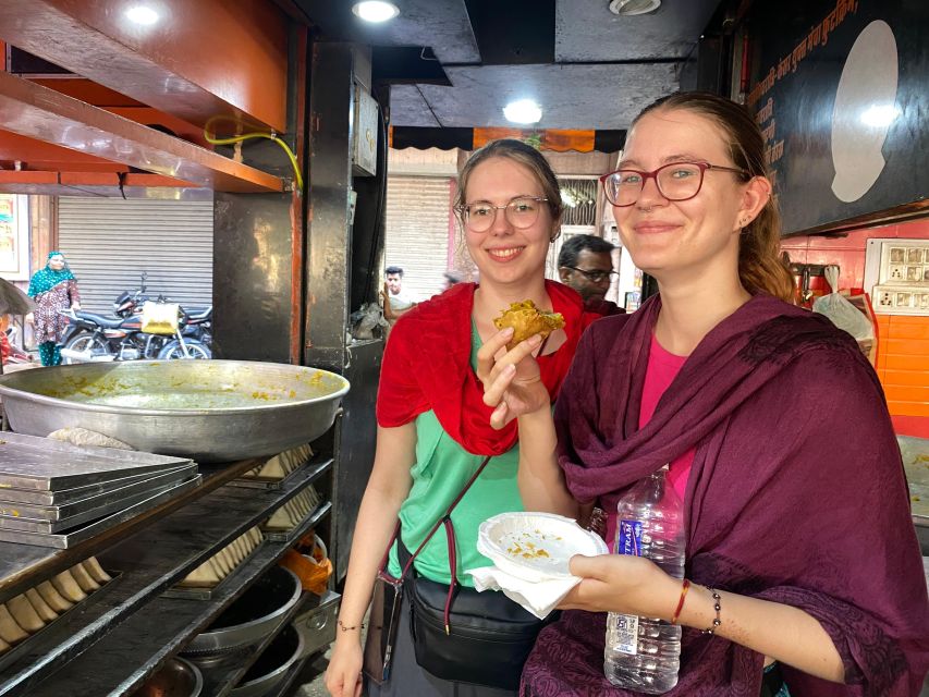 jodhpur: street food tour with over 8 food tastings - Sweet Finish at Chatarbhj: Gulab Jamun and the 120-Year Finale