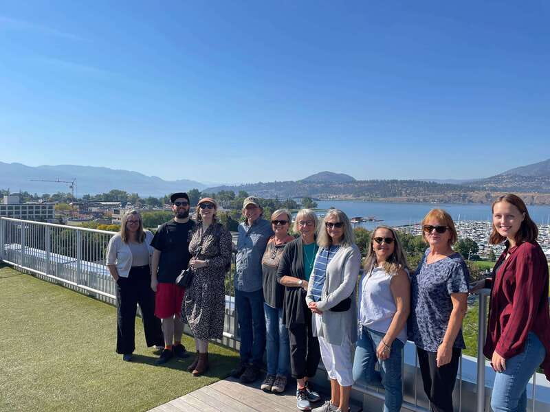 Kelowna: Walking Food Tour with 7 Tastings and 4 Drinks - How hard is it: steps, rain plans, and your 3-hour rhythm