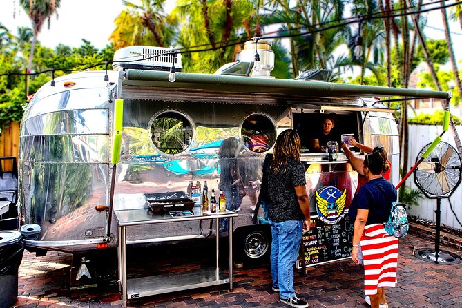 Key West Historic Old Town Food Tour with 5 Authentic Tastings - Meeting on Duval Street, Then Walking Old Town at a Smart Pace