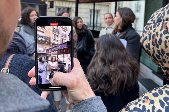 -Kids friendly- Eat, play, love Montmartre: 3H Walking Food Tour - Vigne du Clos Montmartre: The Urban Vineyard Stop (5 Minutes, Real Wow Factor)