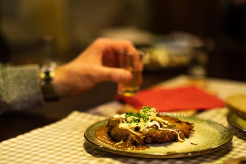 Krakow: 6-Course Full Polish Food Tour with Vodka Tasting - The 6-course Polish meal: what you’ll actually taste