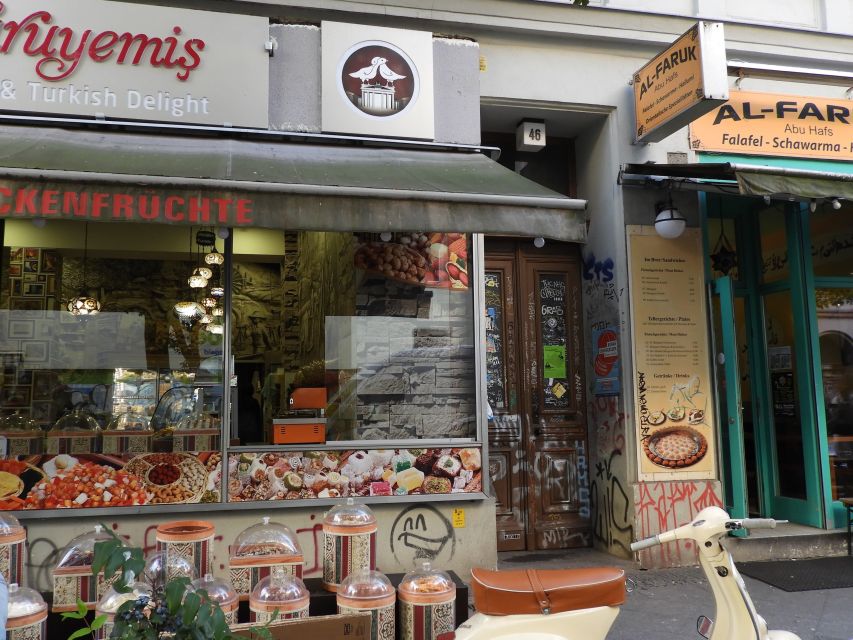 Kreuzberg: Culinary Food Tour - Oranienplatz and Dresdener Straße: Short Stops That Help You Map Kreuzberg