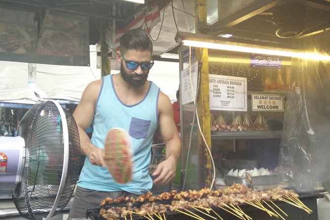 Kuala Lumpur Food Tour Through Chow Kit - The neighborhood walk: pre-war and colonial streets between bites