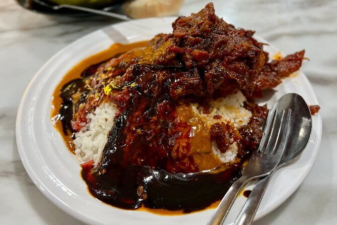 Kuala Lumpur Food Tour with 12+ Authentic Dishes & Local Secrets - Stop-by-stop: what you’ll eat and why each area matters