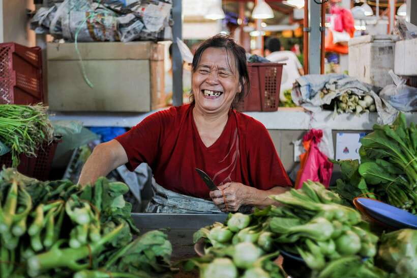 Kuala Lumpur: Private Food Tour – 10 Tastings with Locals - Starting at Central Market: your easiest entry into KL street food