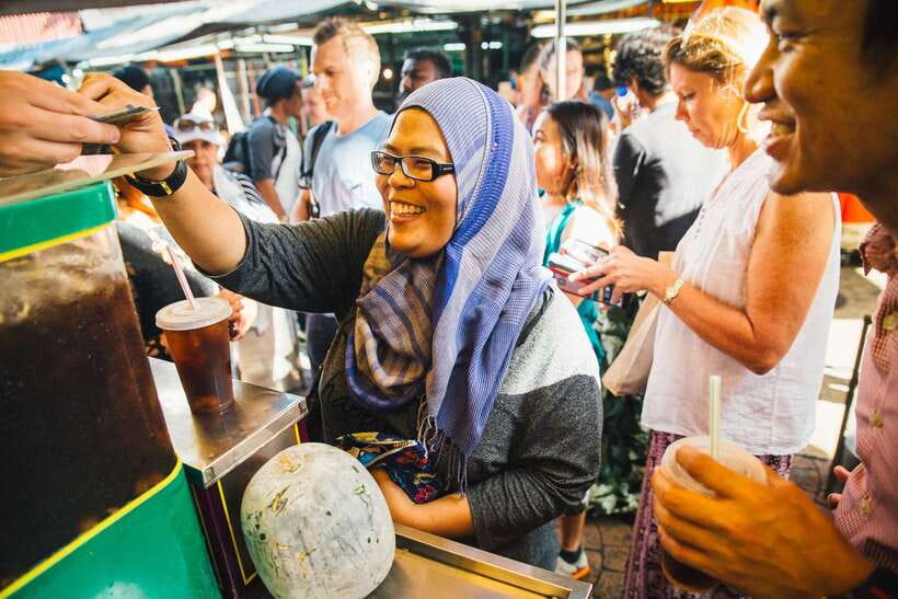 Kuala Lumpur: Private Food Tour – 10 Tastings with Locals - Petaling Street: a market route that helps you eat confidently