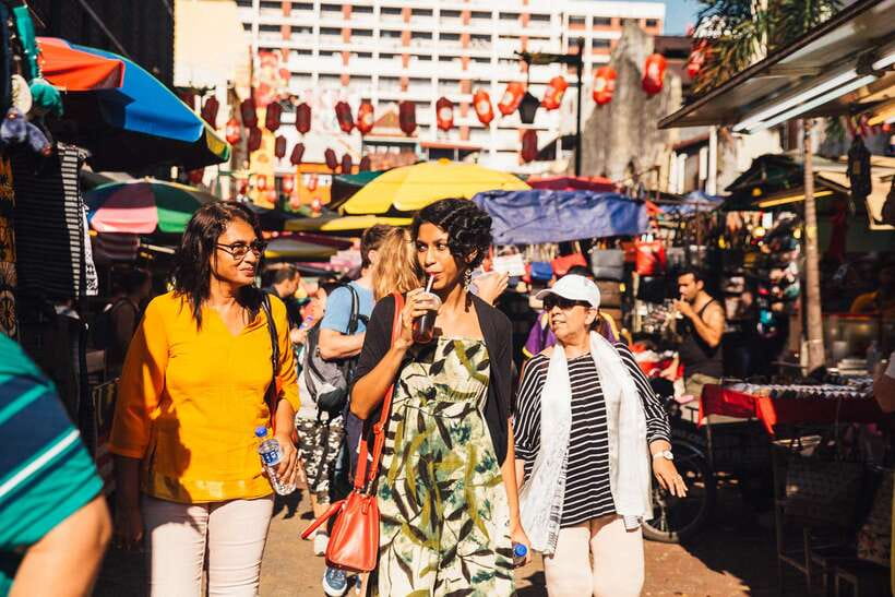 Kuala Lumpur: Private Food Tour – 10 Tastings with Locals - Vegetarian option: you don’t just get a backup meal