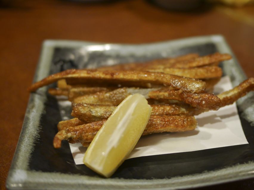 Kyoto: Casual Pontocho Evening Food Tour - What you’ll see in Pontocho and Gion Shirakawa (beyond the obvious)
